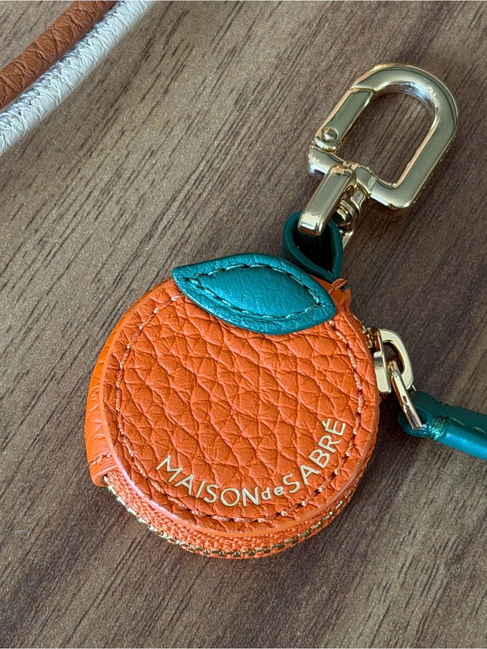 MAISON DE SABRE - Mini Saddle Bag in Sandstone Brown with Charms 🍊- BRAND NEW - Picture 3 of 12
